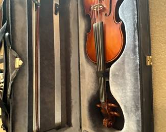 Aubert violin