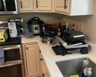 Instapot, optigrill, coffee maker,…