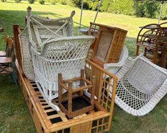 Wicker furniture and rattan furniture