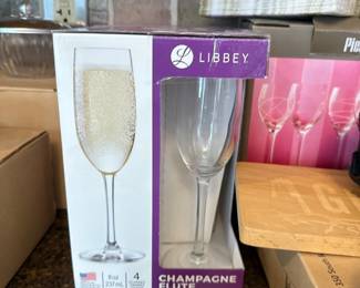 Libby Champagne Flutes in box