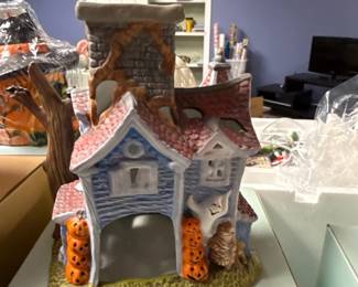PartyLite Ghostly Tealight House