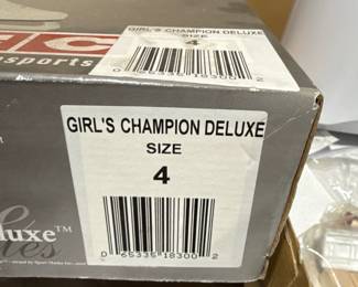 Girls Champion Deluxe Figure Skates Size 4