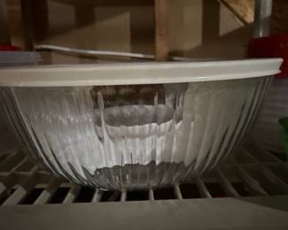 Pyrex "Store It" Ribbed Clear Glass Mixing Bowl