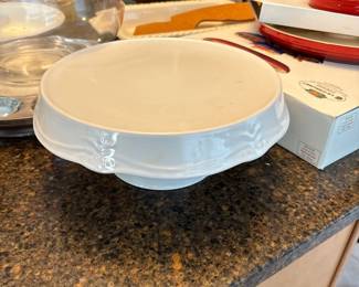 White Porcelain Cake Stand