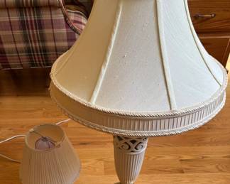 Small And Large Lamp Set