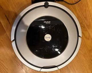iRobot Roomba 860 With Charging Base