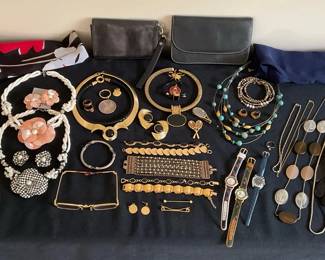 Womens Costume Jewelry