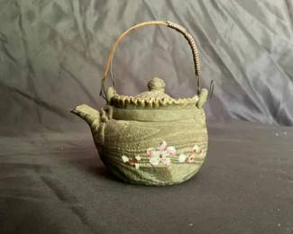02 Antique Japanese Miniature Teapot