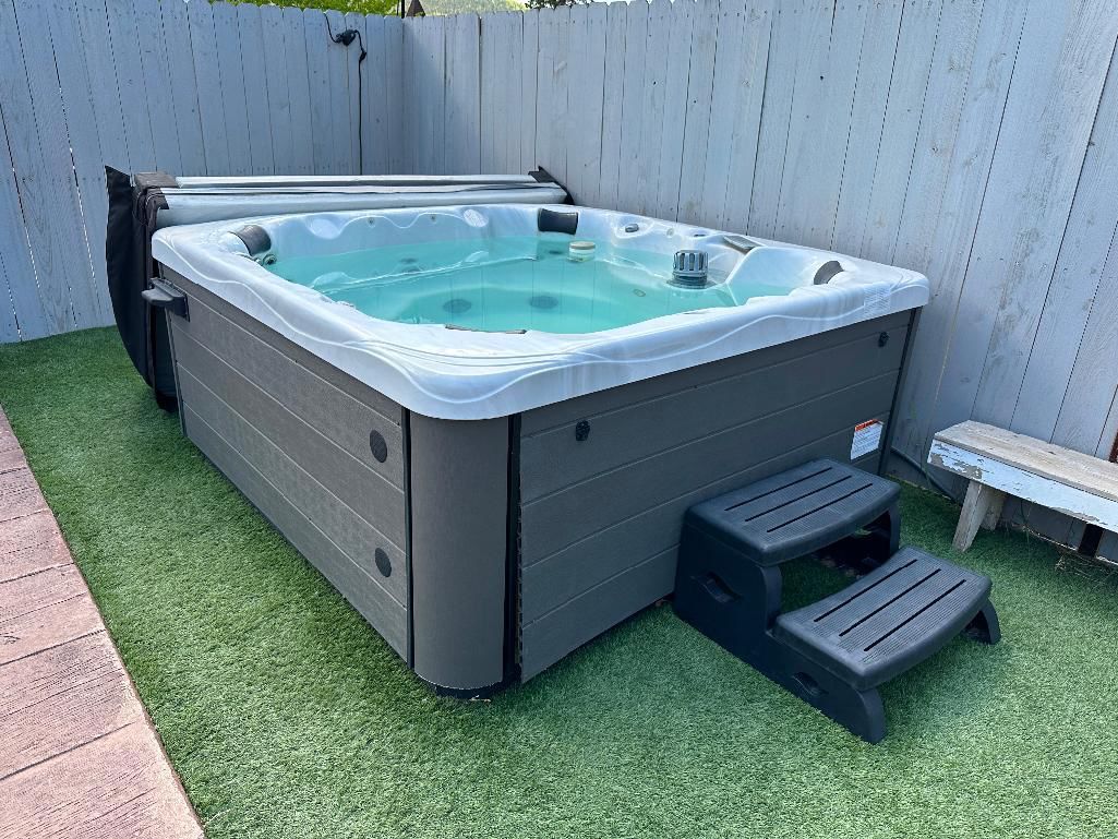 hot tub