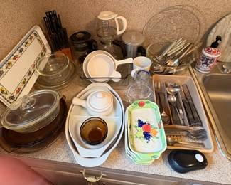 Pyrex & Corning Ware 