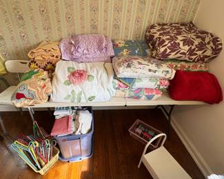 Bedding & Bath Linens 