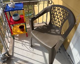 Outdoor Chairs & Planters
