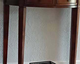 Shelf table