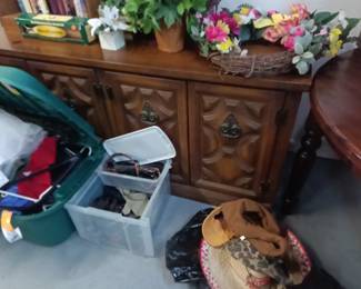 Toys dresser