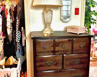 Simmons "Little Folk" Chest