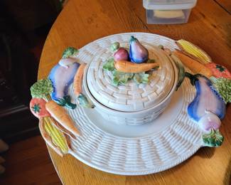 Vintage Fitz & Floyd Harvest Vegetable Basket Weave I quart Casserole Dish