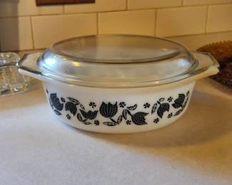 Vintage Pyrex Black tulip - promotional