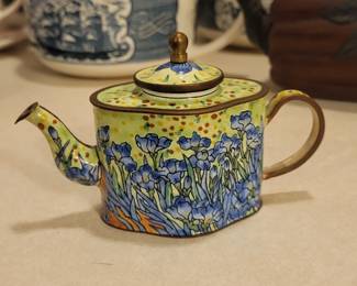 Charlotte Di Vita Trade Plus Aid Vincent Van Gogh Irises Tea pot