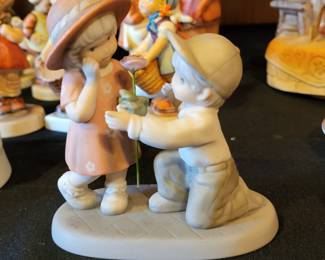 Pretty as a picture: one of life's sweetest moments figurines