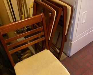 Vintage Game Card Table with 4 off white seat Chairs