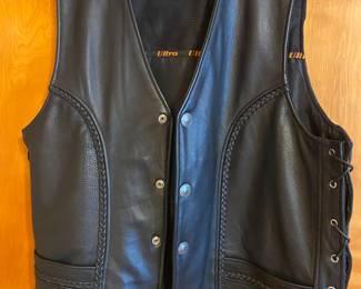 Unik Ultra men's leather motorcycle vest size 3XL