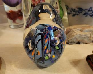 Rolling Karg Blown Reactive blue glass egg paperweight