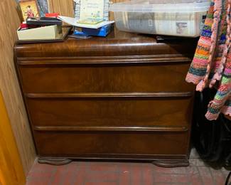 Vintage Waterfall 3-drawer Dresser