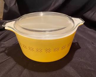 Pyrex Town & Country Yellow/Gold with Star Cross Stitch Pattern