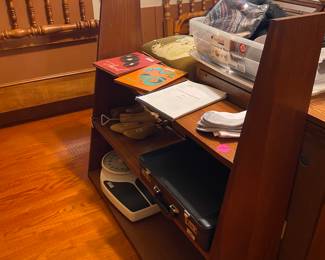 Bookshelve