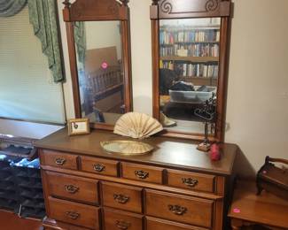 Tell City Maple Dresser with Mirrors (Young Republic)