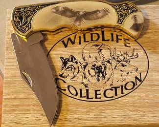 Wildlife Collection Hunting Knife with wooden collection box