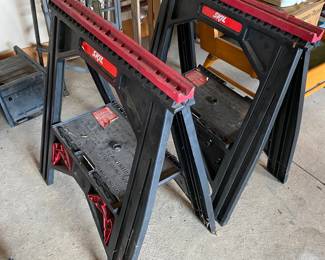 Skill foldable sawhorses