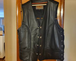 Unik Ultra men's leather motorcycle vest size 3XL