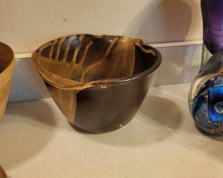 HANDE MADE POTTERY
