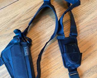 Uncle Mikes Sidekick shoulder Gun Holster