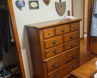 Tell City Maple Chest Dresser (Young Republic)