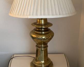 Heavy brass decorative table lamp