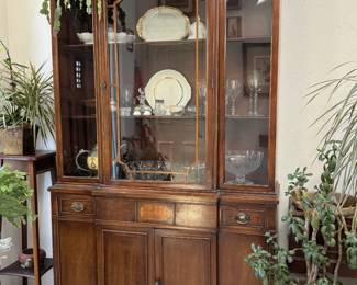 Nice china hutch