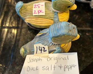 #142 Joseph original Salt & pepper Shaker - Duck $25.00