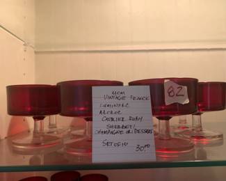 #82 MCM Vintage France Luminarc Arorco Cavalier Red Set of 10 3.5" $30.00
