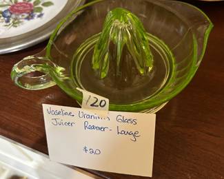 #120 Vaseline Uranium Glass Juicer Reamer - Large $20.00