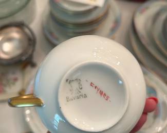#112 25 pc set of China (3 additional pieces with issues) $50.00