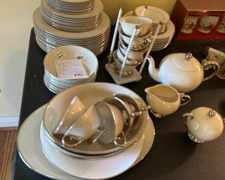 #128 Flintridge China - 66 pc set (few as is) $95.00