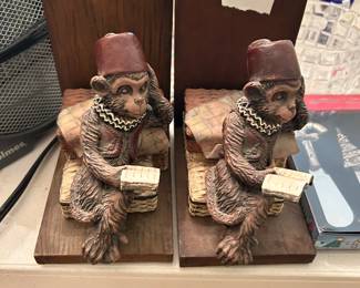 #102 Handpainted Set of monkey Bookends - Heavy $30.00