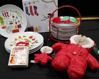 SH557Crate Barrel, Starbucks Christmas Collection