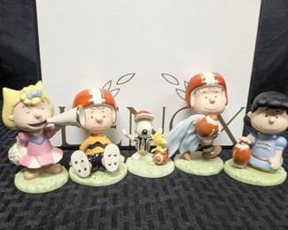 SH492vLenox Peanuts Football 5 Piece Figurine Set
