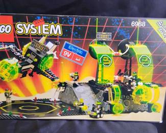 SH541VLEGO System 6988 Alpha Valued at $1260