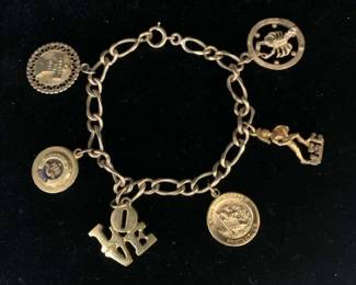 SH615VGold Charm Bracelet