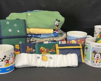 SH468Vintage Disney Store