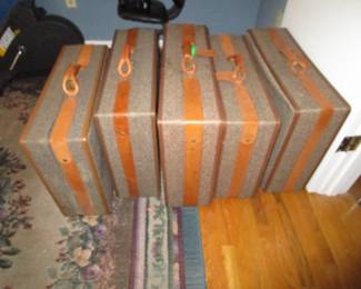 Hartmann vintage luggage 5 pieces.